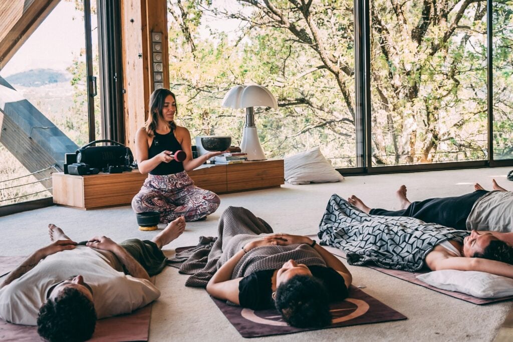 meditation en groupe au travail